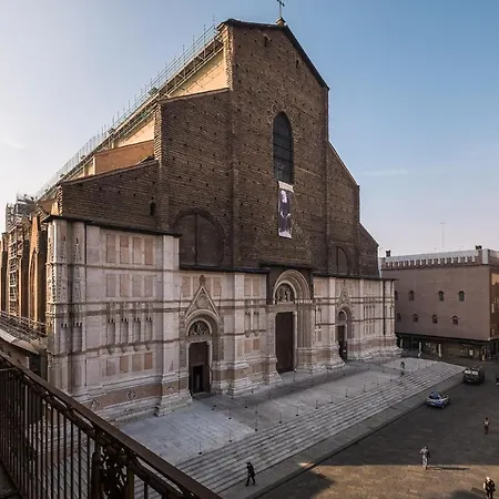 Urbanicooh Asinelli - Balcony On Piazza Maggiore Διαμέρισμα *