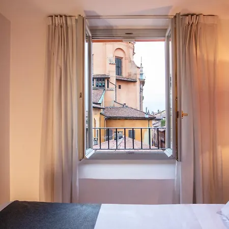 Urbanicooh Asinelli - Balcony On Piazza Maggiore Apartment