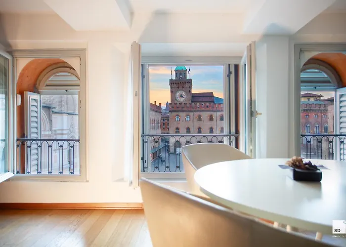 Daire Urbanicooh Asinelli - Balcony On Piazza Maggiore *