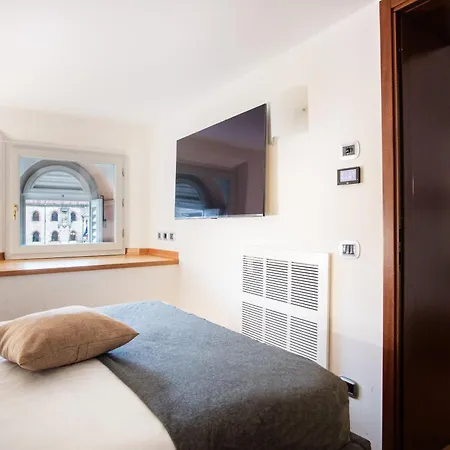 Apartamento Urbanicooh Asinelli - Balcony On Piazza Maggiore Bolonha