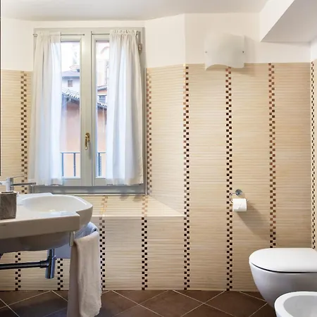 Urbanicooh Asinelli - Balcony On Piazza Maggiore *